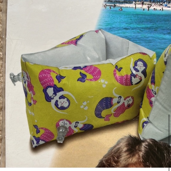 NWT Inflatable arm bands, mermaid theme, ages 3-6 yrs - Picture 6 of 7